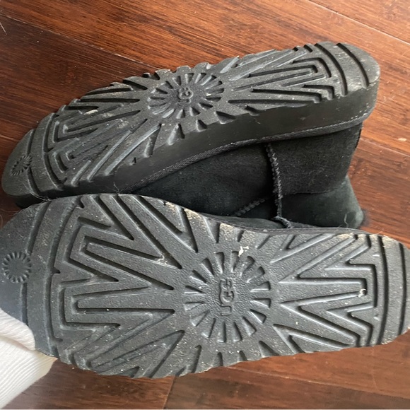Ugg Bailey Mini Zip Boot Size 8 - Picture 3 of 5